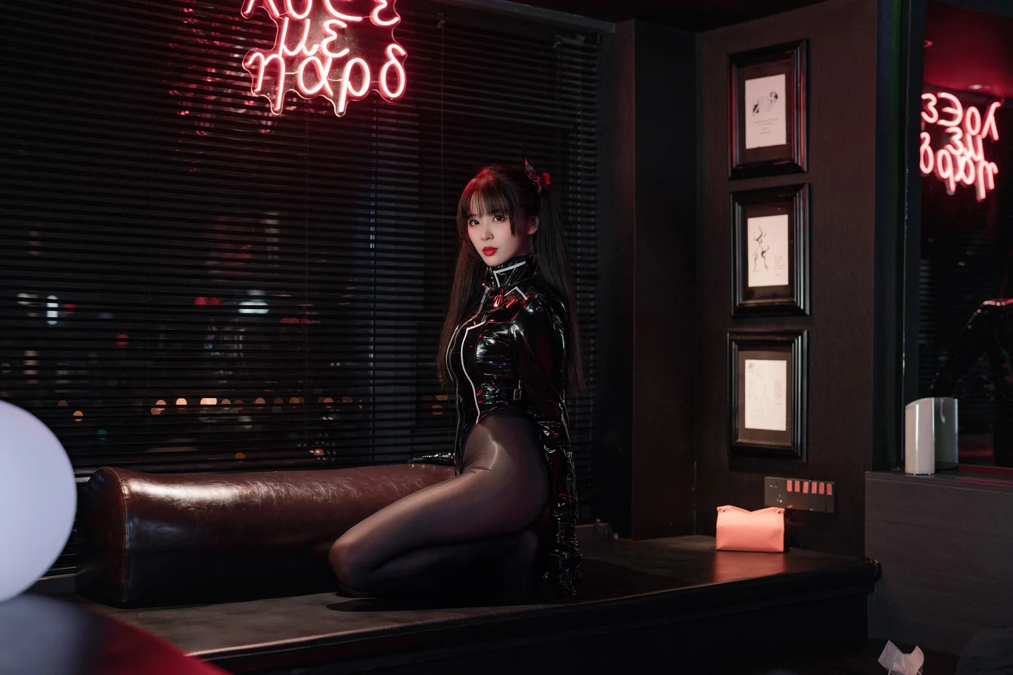 轩萧学姐 - No.080 黑丝通讯官 [60P-287MB] tg@simisebaisi 【丝足阁】007.webp